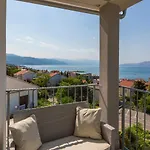 Apartment Lavarin *