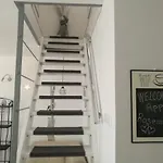 Lavarin Apartment *