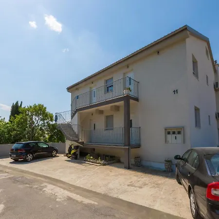 Apartmán Lavarin