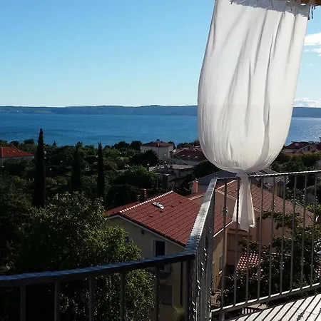 Lavarin * Novi Vinodolski