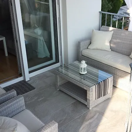 Lavarin Apartment