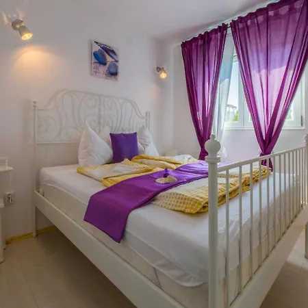 Lavarin Appartement *