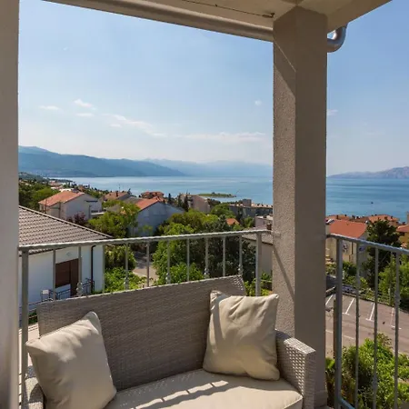 Appartement Lavarin *