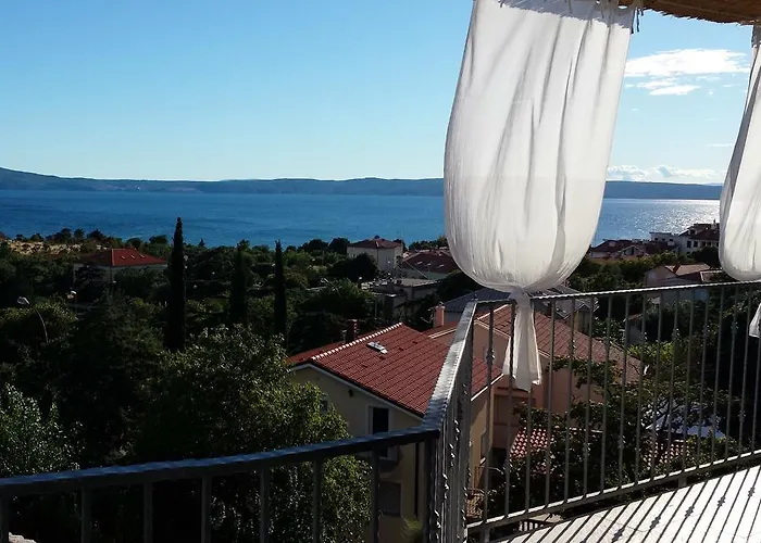 Lavarin * Novi Vinodolski