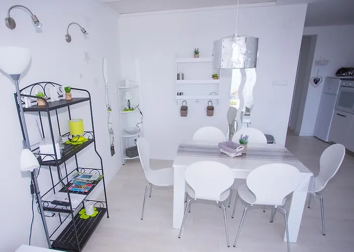 Apartament Lavarin Novi Vinodolski