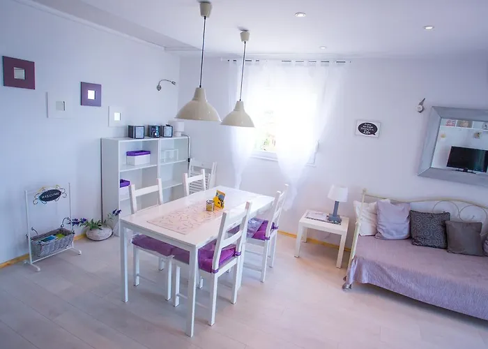 Apartament Lavarin Novi Vinodolski