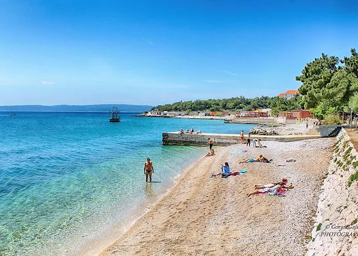 Lavarin Appartement *