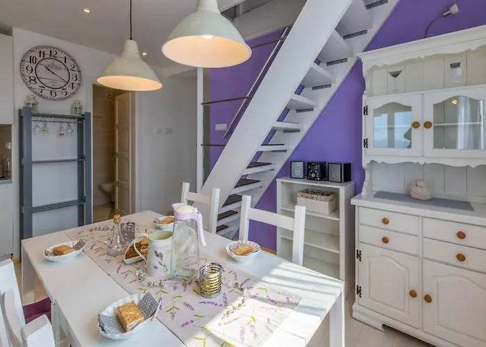 Apartament Lavarin